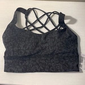 Lululemon free to be Bra Size 6